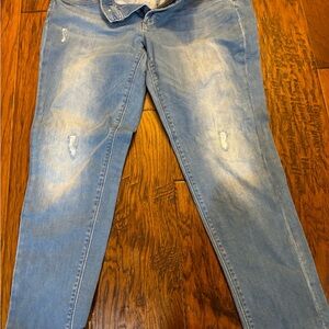 White House Black Market Girlfriend Jeans